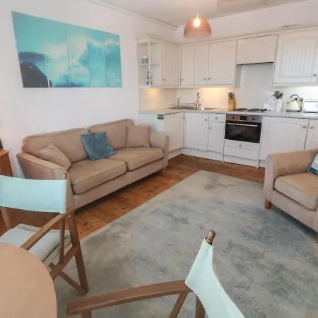 8 Sennen Heights Apartment Penzance